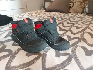 Botas niños decathlon talla32 