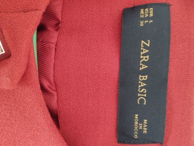 Chaqueta de paño roja de Zara