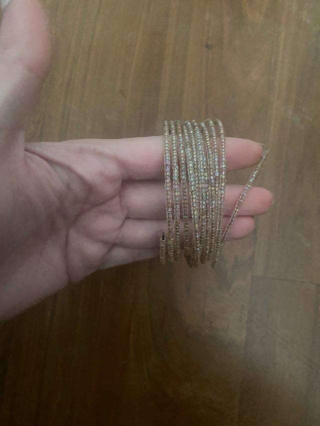 Braccialetto con filo armonico