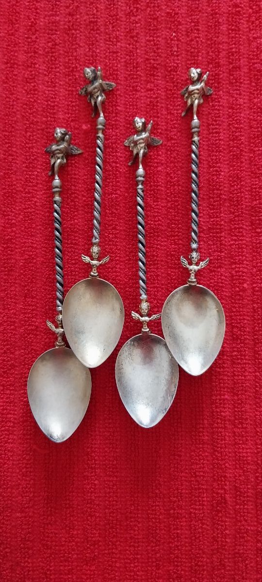 Cucchiaini vintage da collezione 