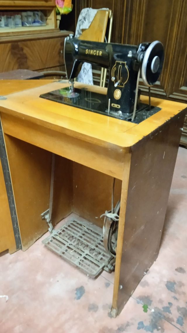 Macchina da cucire vintage Singer