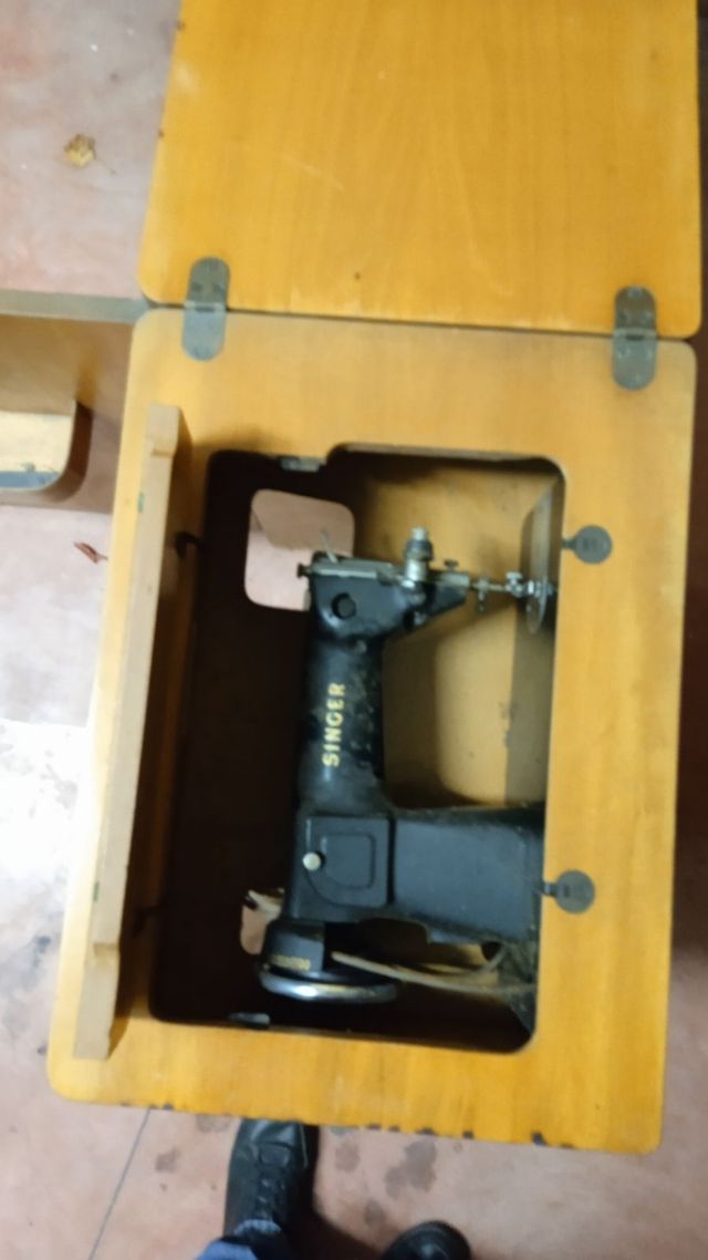Macchina da cucire vintage Singer