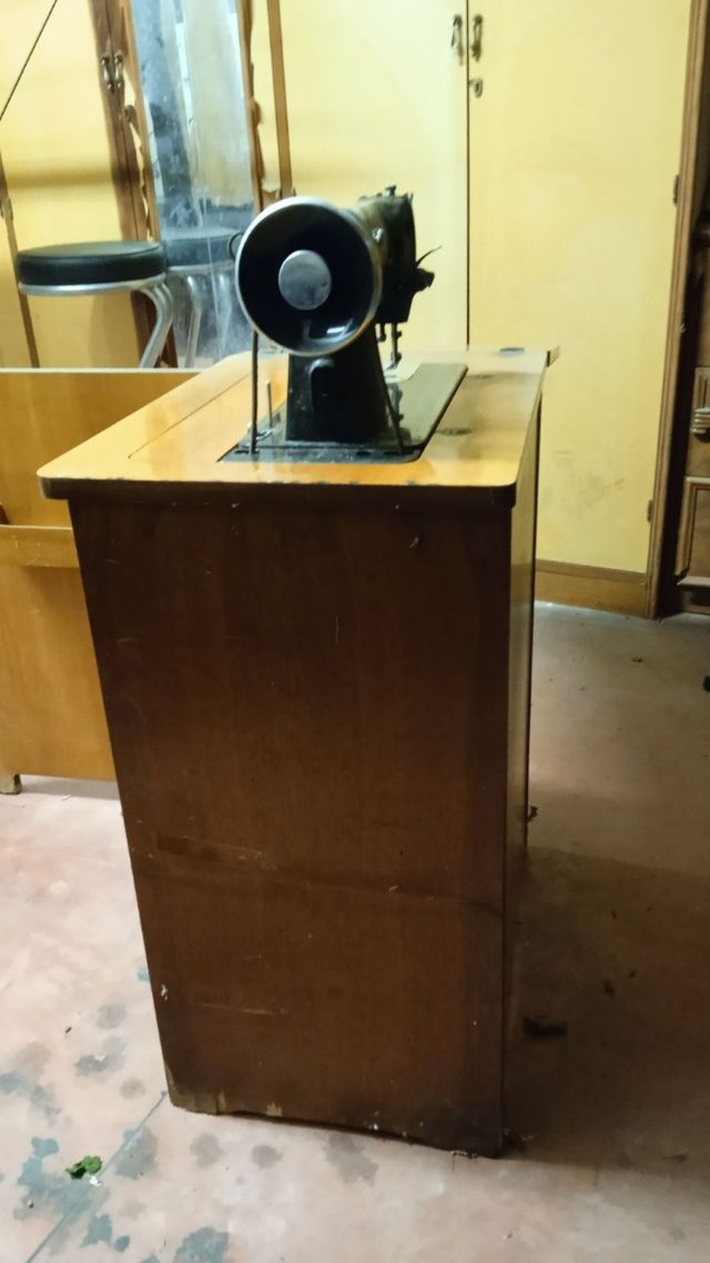 Macchina da cucire vintage Singer