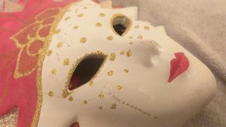 Maschera in ceramica
