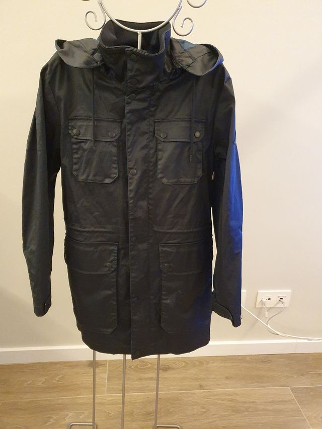 Chubasquero Esprit talla S Hombre