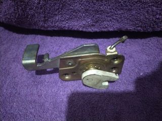 Cerradura de puerta derecha Seat 1200