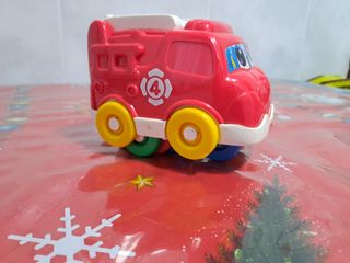 Coches encajables + ambulancia.