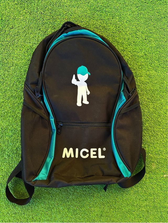 Mochila Negra Micel NUEVO