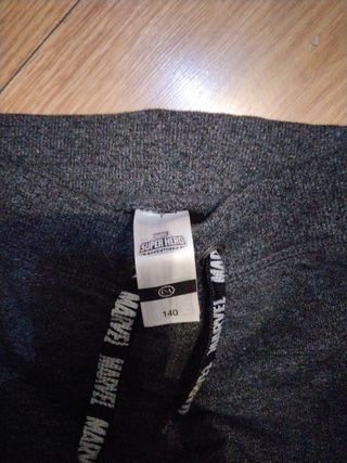 Pantalón chándal niño marvel gris oscuro