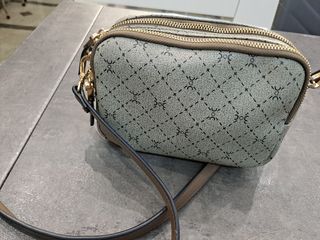 Maglia nera in velluto