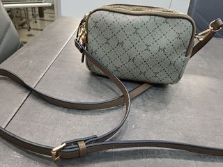 Maglia nera in velluto