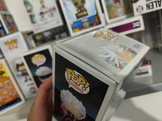 Funko pop! Scatola vuota Satoru Gojo 1137