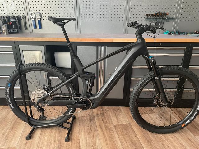 CUBE STEREO HYBRID 140 HPC SLX