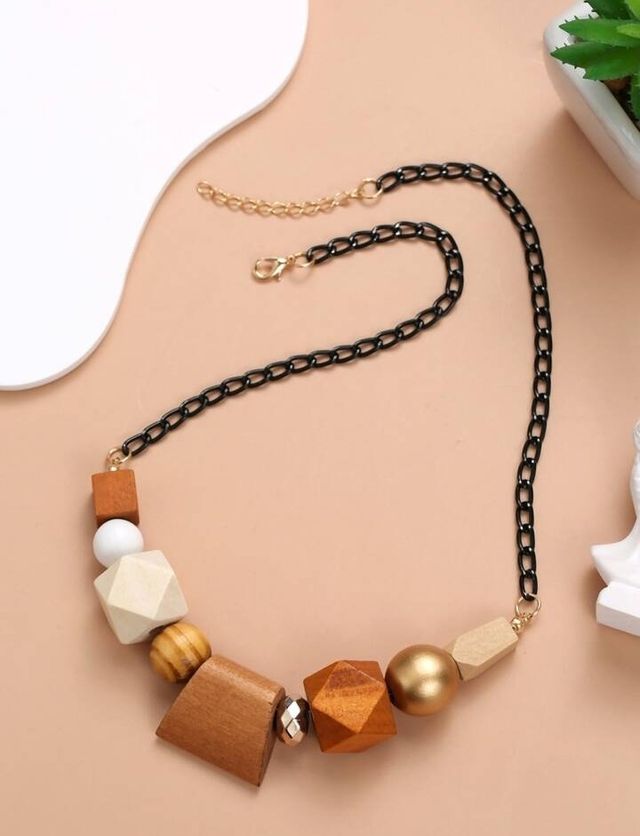 Collar madera sin estrenar