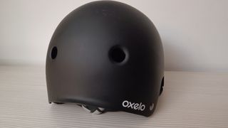 Casco de Patinete o Esquí.