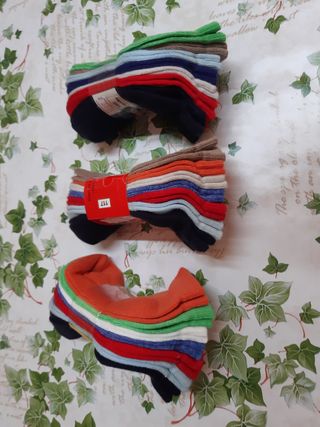 14, 28 ou 42 pares de meias ou soquetes