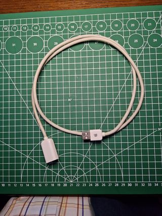 APPLE. Cable USB especial