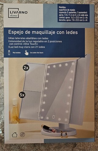 Espejo de aumento con luces leds