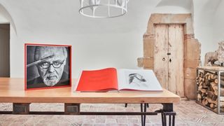 3 LIBROS DE ARTE EDITORIAL ARTIKA