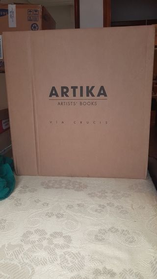 3 LIBROS DE ARTE EDITORIAL ARTIKA