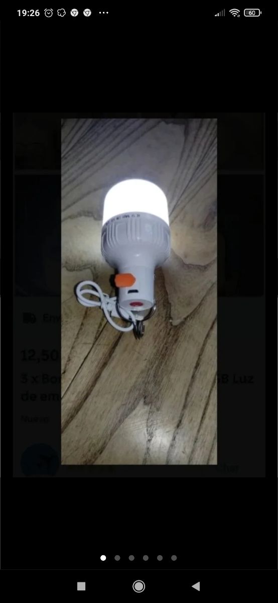 Lampara de 60w recargable es grande