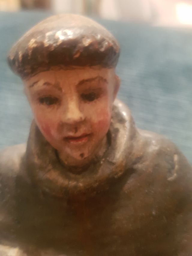 Talla antigua policromada  San Antonio