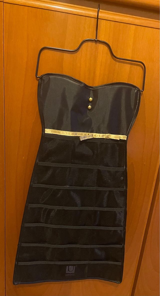 portagioie e bigiotteria