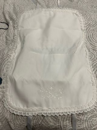 Clasificador de lenceria de novia.