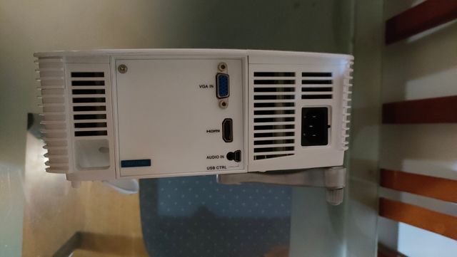 Proyector profesional acer