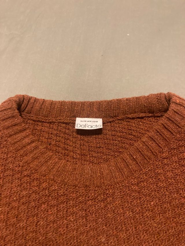 Jersey color teja DeFacto