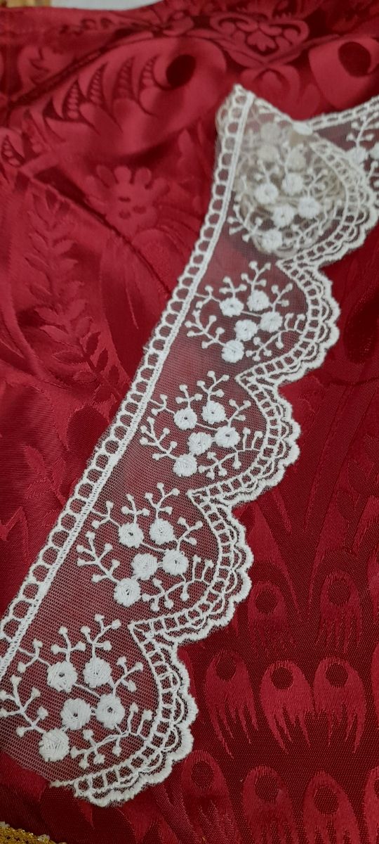 Encaje para tocado dolorosas