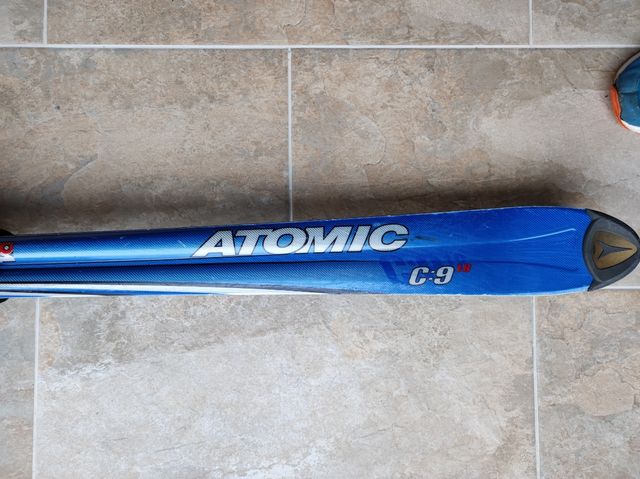 Eskis atómicos de 180 cm