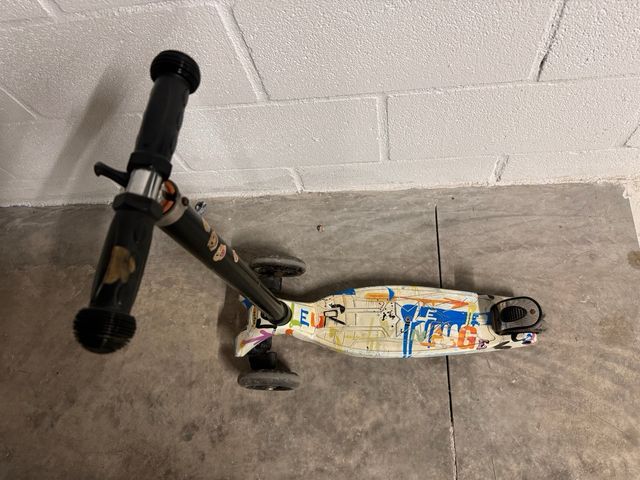 Patin con luces Led en ruedas