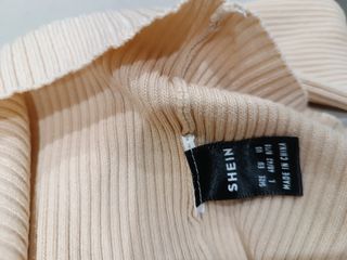 Jersey de cuello alto talla L Shein.