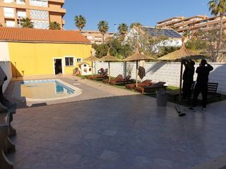 Sombrillas de brezo mimbre para pi