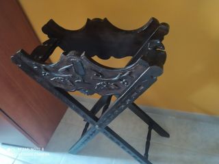 Antico portabottiglie in legno