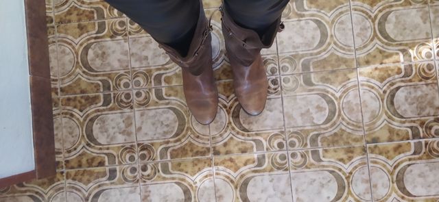 Stivaletti al ginocchio in pelle