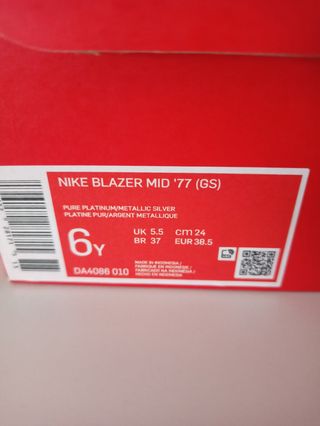 Nike Blazer Mid '77