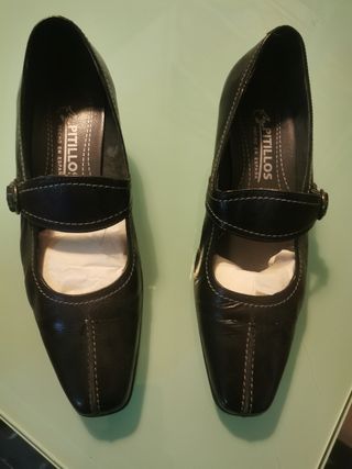 Zapatos negros 38