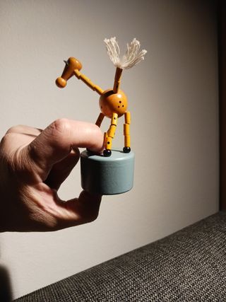 Antiguo juguete madera.