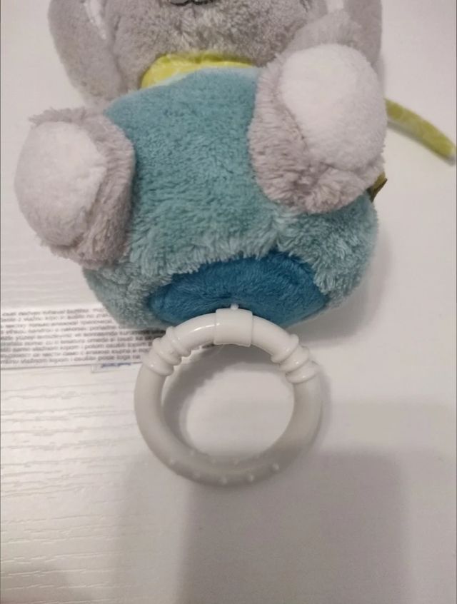 Peluche musical/ elefante