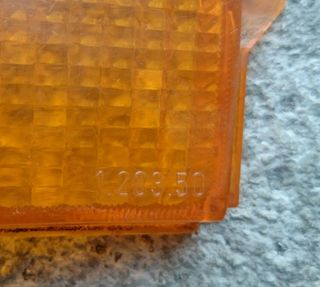 plastica freccia FIAT 127 SX sinistra 1.157.50