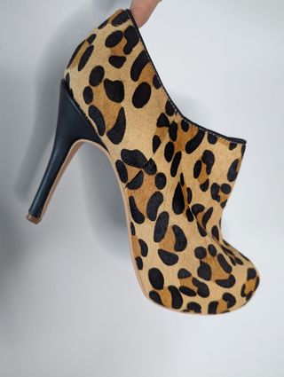 Zapato abotinado plataforma animal print