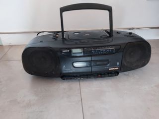 Radio cassette vintage años 80 portatil