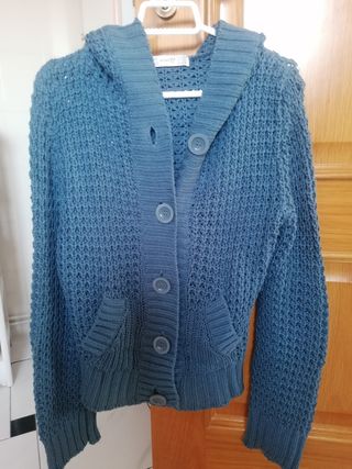 Chaqueta de lana con capucha