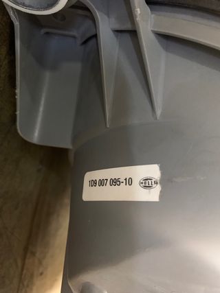 Faro derecho NUEVO Hella para Mercedes W210