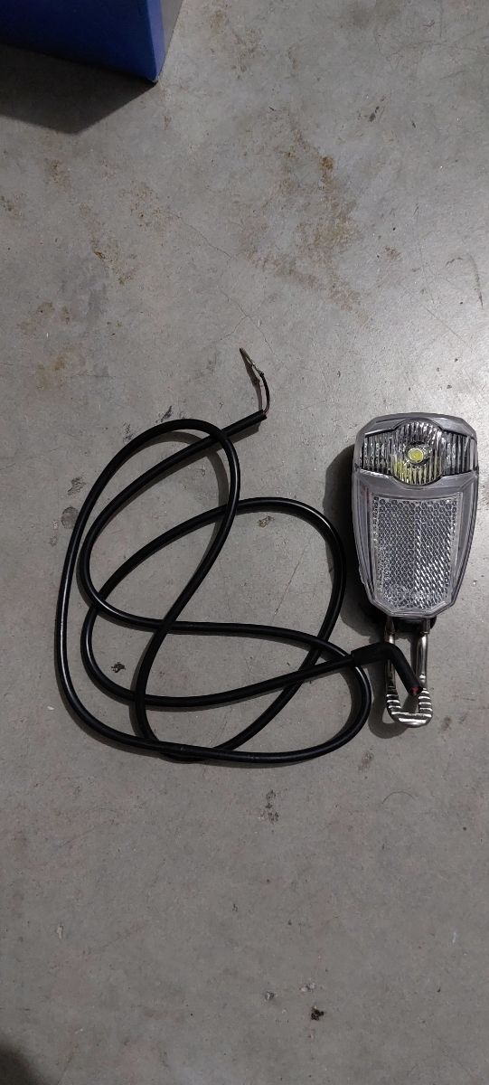 Luz delantera bicicleta eléctrica