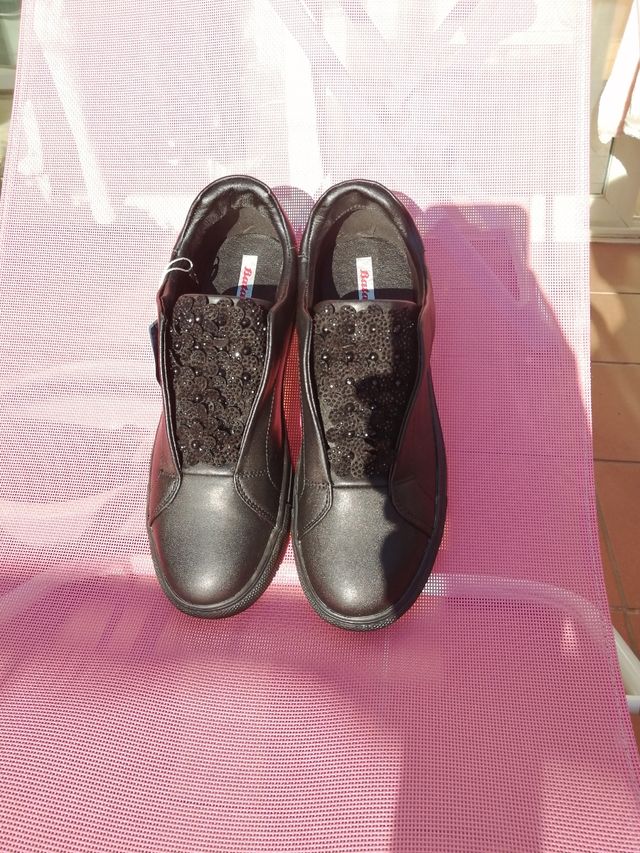 Sneakers BATA col. nero n. 38