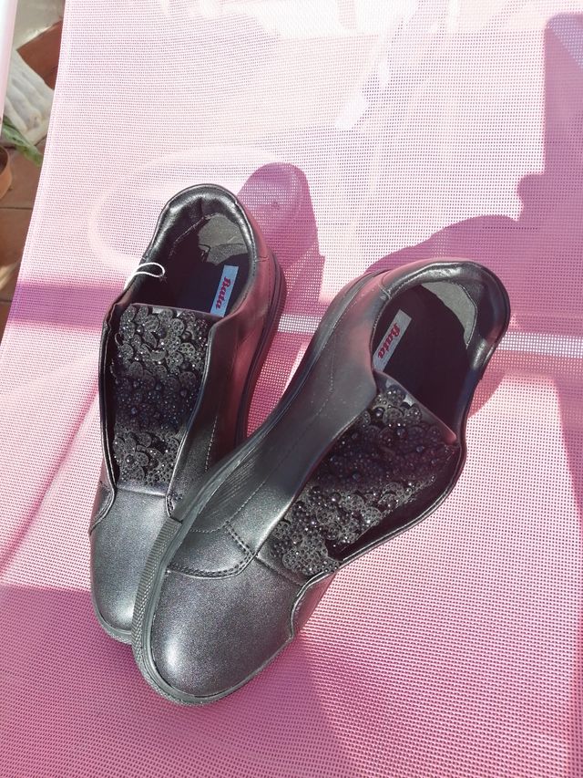 Sneakers BATA col. nero n. 38