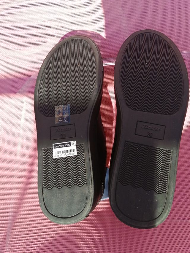 Sneakers BATA col. nero n. 38